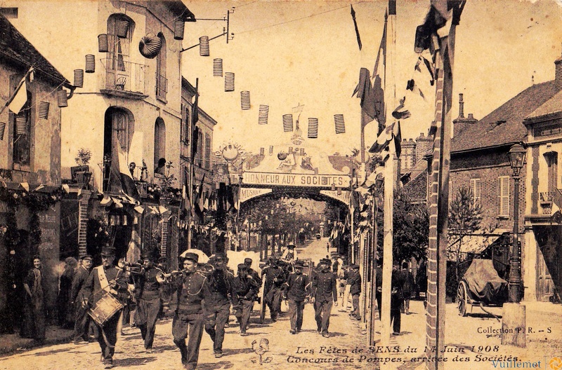 concours de pompes  Arrivée des sociétés Les fêtes de Sens 