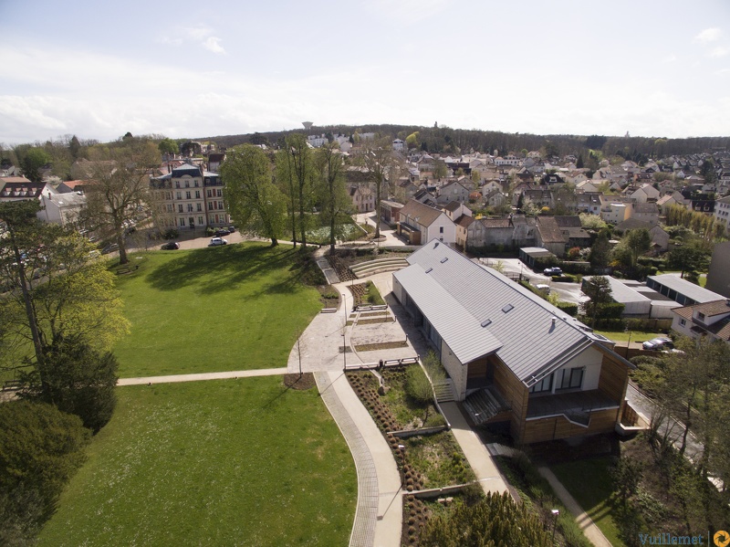 Domont - DJI_0017.jpg DJI_0017.jpg