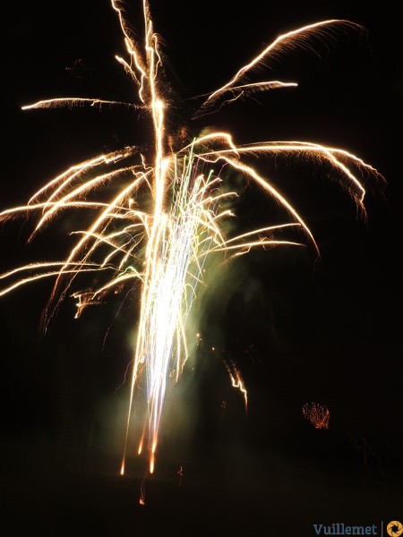 Préparation du feu d'artifice de Domont 2013 stade des Fauvettes