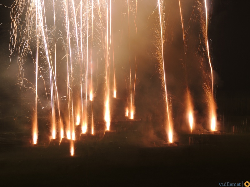 Préparation du feu d'artifice de Domont 2013 stade des Fauvettes