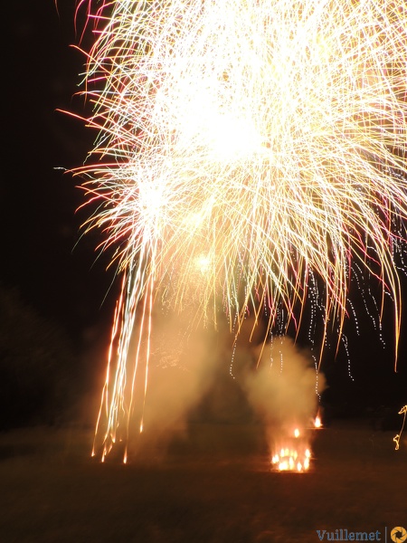 Préparation du feu d'artifice de Domont 2013 stade des Fauvettes