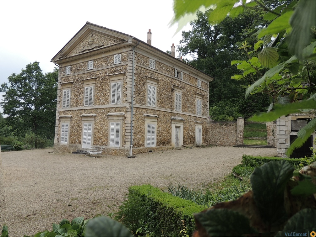 Chateau Larive
