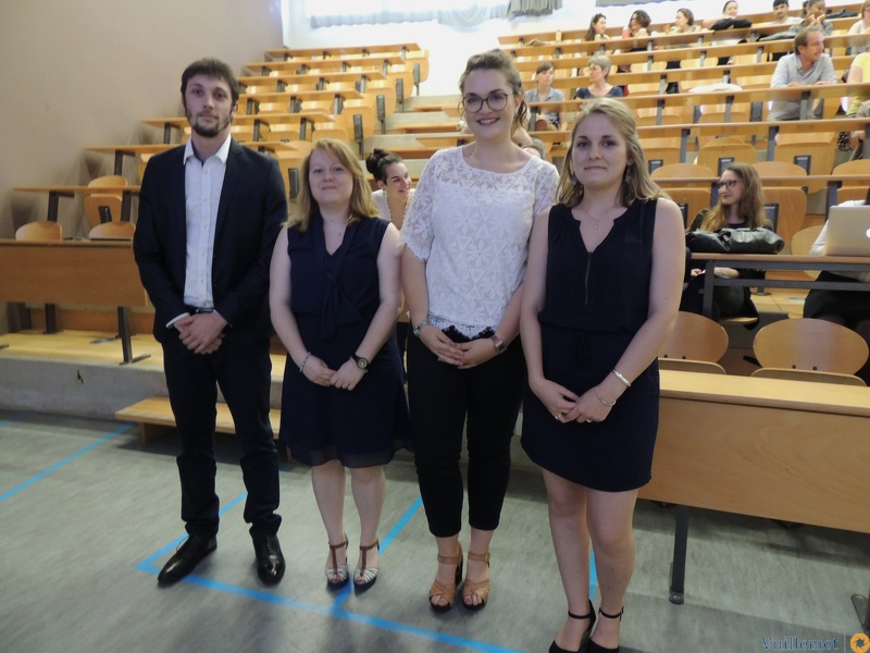 Jéremie Carlotti , Noémis Racault , Léa Humbert Gaelle Rousseau sont l équipe d étudiants du projet
Dscn2937.jpg