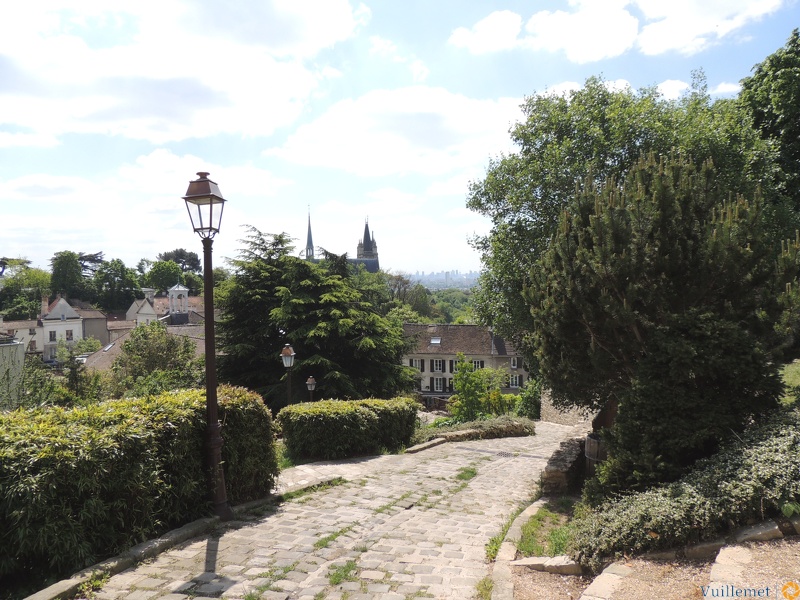 VUE DE LA COLLÉGIALE SAINT-MARTIN DE MONTMORENCY