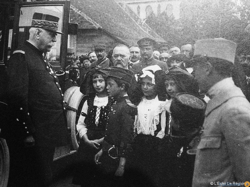 Visite du Mal Joffre à Domont.jpeg