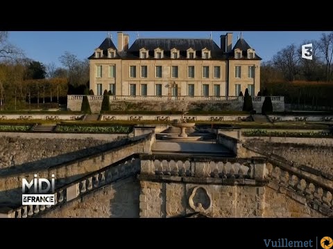 VUE D'EN HAUT : Le château d'Auvers-sur-Oise