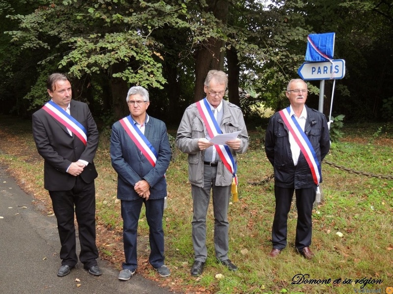 Mr Jacques Féron Maire de Saint Martin du Tertre et son équipe Dscn4664.jpg